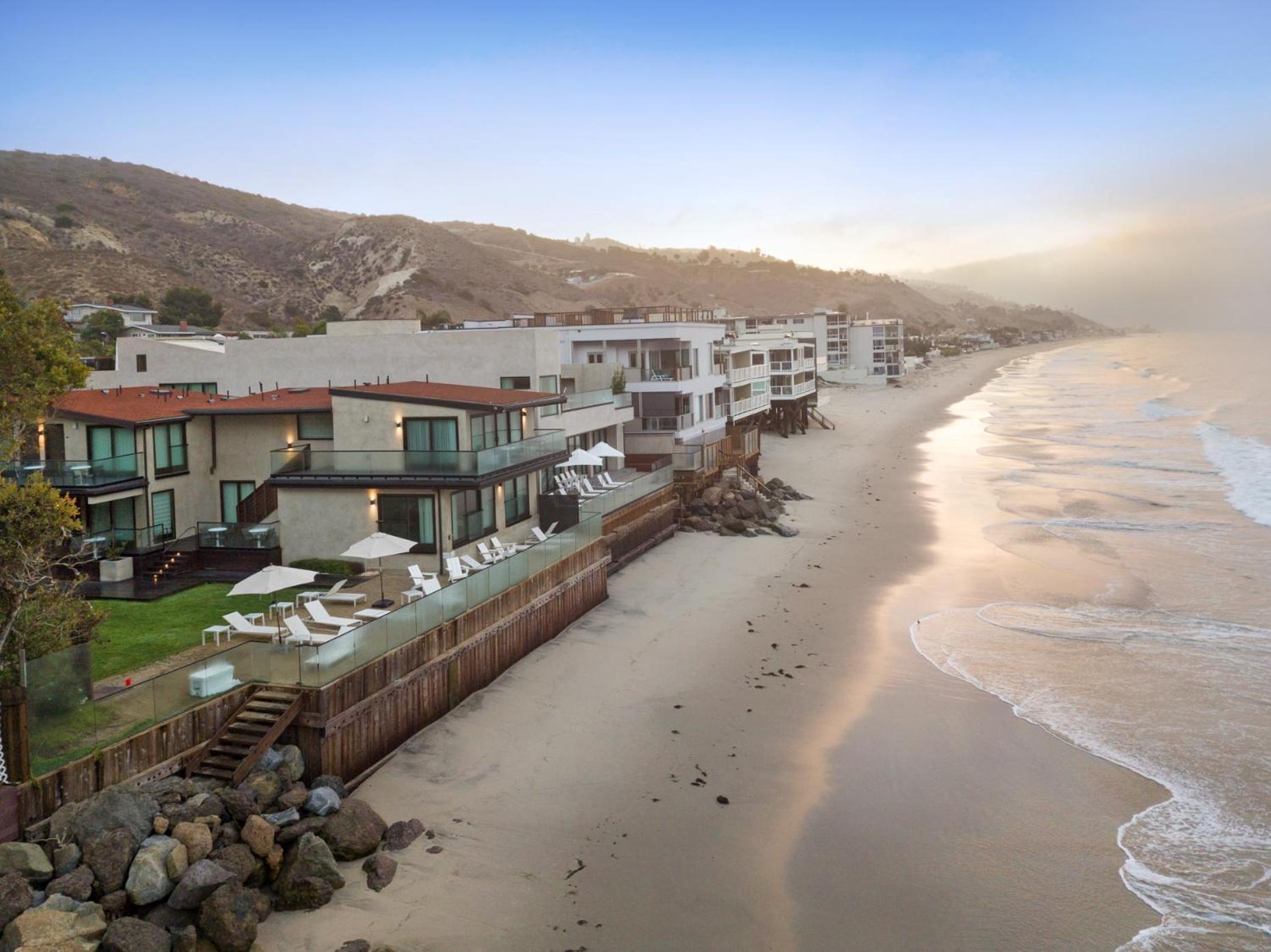 Malibu Sand Carbon Beach Suites Exterior foto