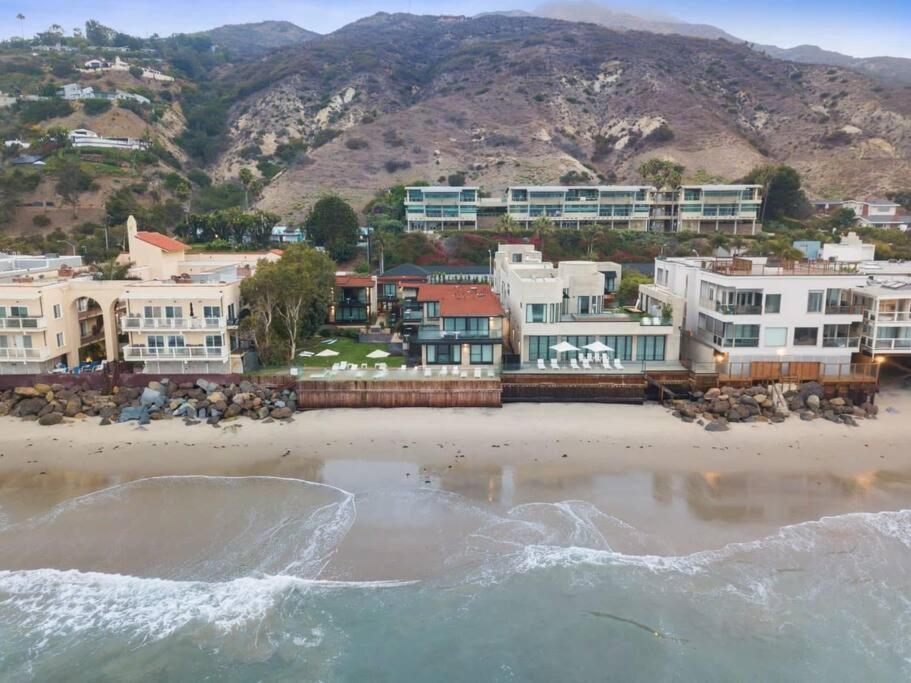 Malibu Sand Carbon Beach Suites Exterior foto